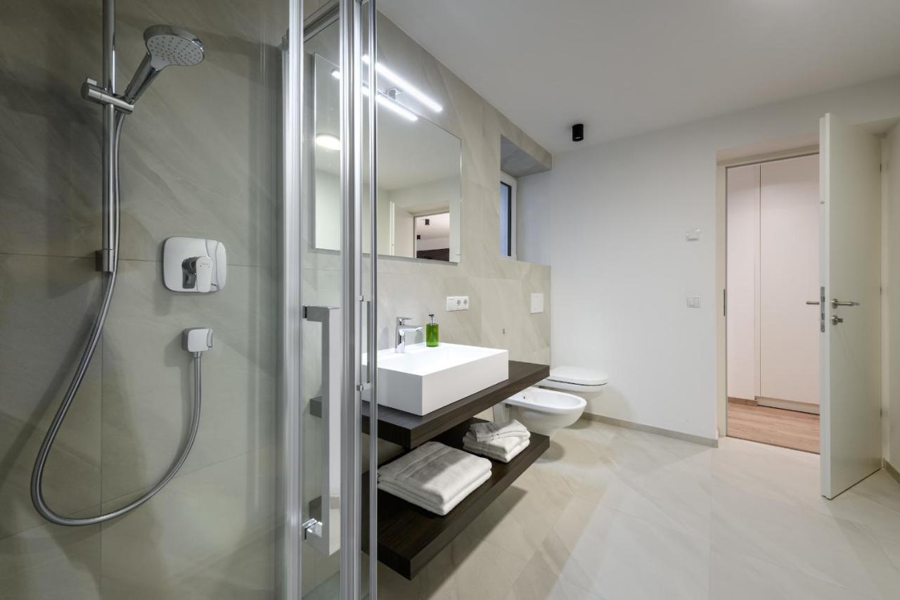 Sambock Quarter Pustrabase Apartman Brunico Kültér fotó