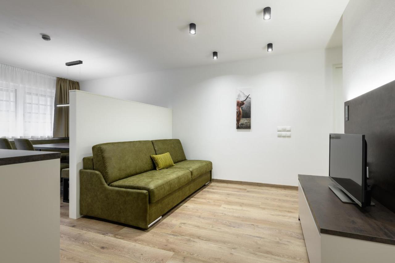 Sambock Quarter Pustrabase Apartman Brunico Kültér fotó
